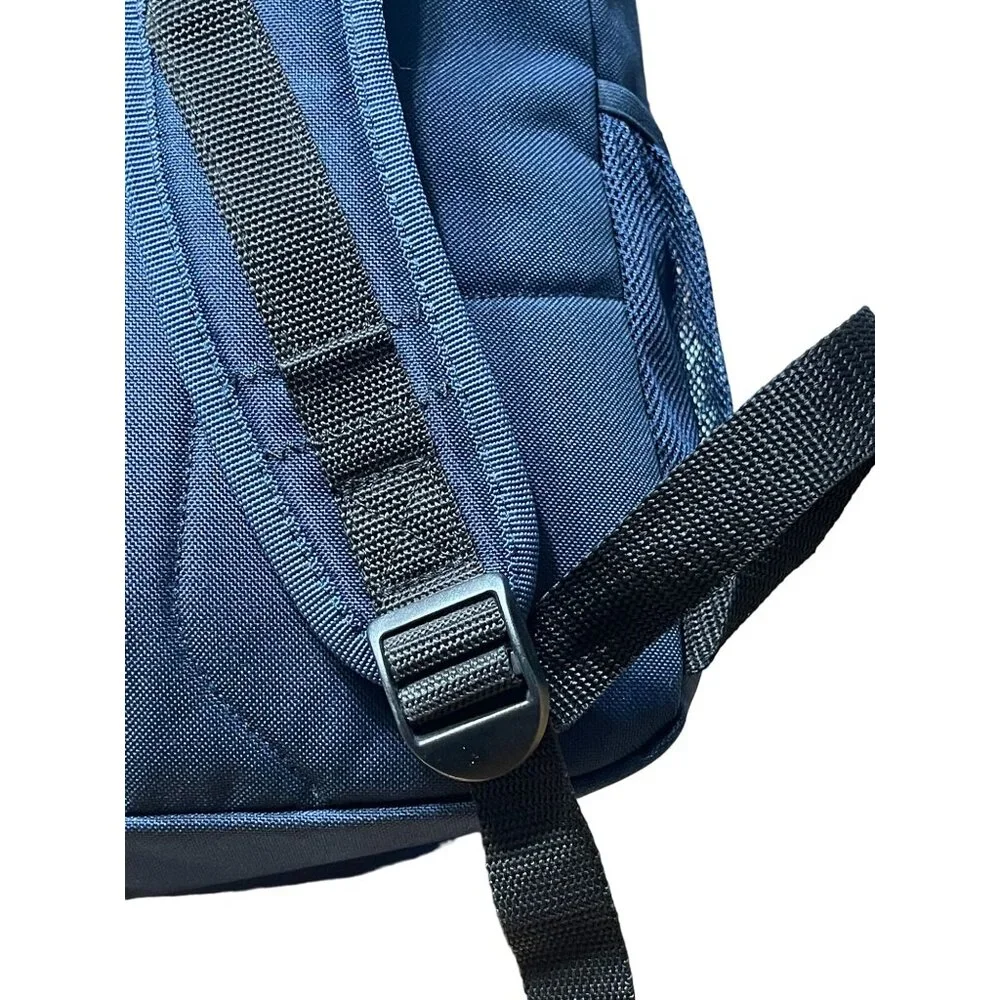 Reebok Backpack With Side Mesh Pockets & Neon Yellow Interior - Picture 10 of 12